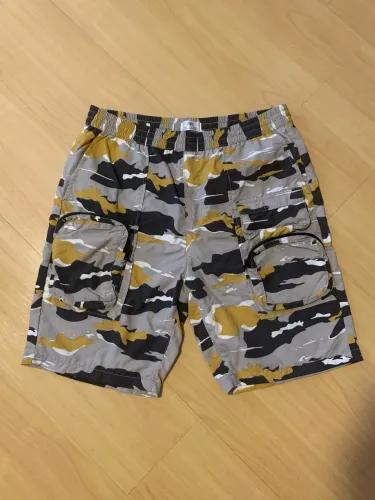 Bermuda Zara camuflada 