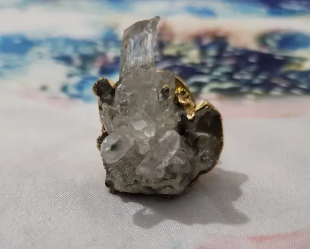 Anel de drusa de cristal