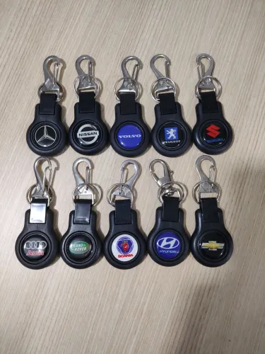 Kit 63 Chaveiros mosquetão Logo de Carro Atacado Revenda