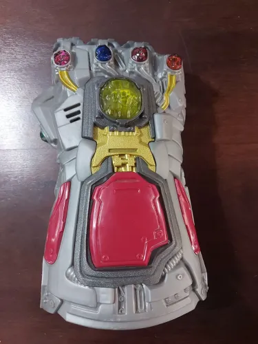 Manopla do Infinito thanos marvel 