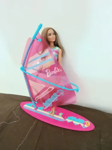 Barbie Lat's Go windsurf 2013