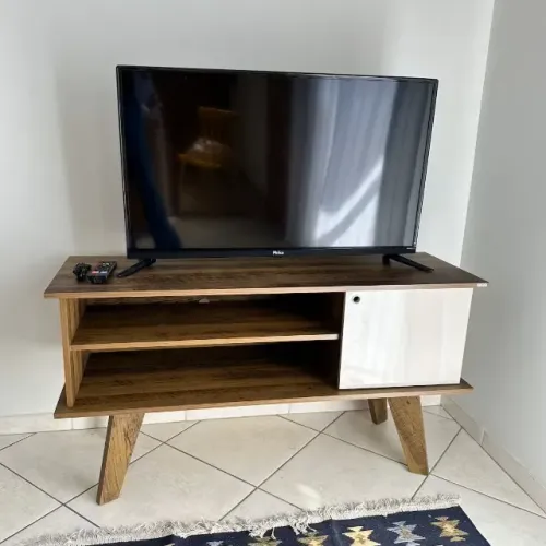 Novo | Rack para TV até 50" 120cm Pés de MDF - Fazemos Entrega