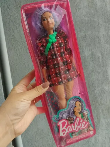 Barbie Fashionista com Cabelo Roxo - Nova!