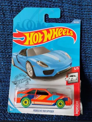 Hot Wheels Mustang - cartela trocada