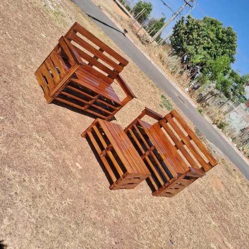 Jogo de bancos em palete