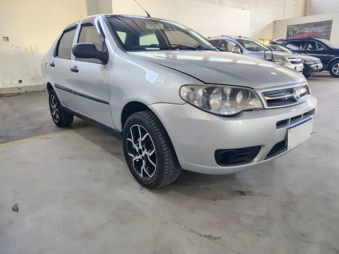 Fiat Siena Celebration 1.0 Fire Flex 8V 4P 2011