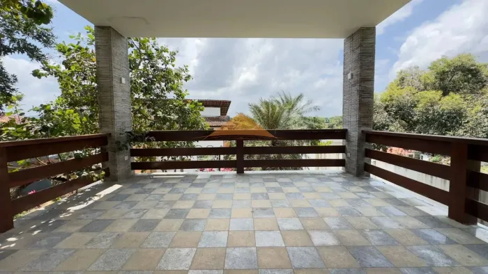 Ampla casa em condomínio fechado com 4 amplas suítes | 577m² | ao lado da BR 408 em Paudal