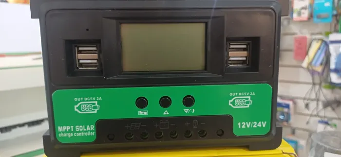 Controlador de Carga Solar MPPT Solar 100 Amperes 12V/ 24V