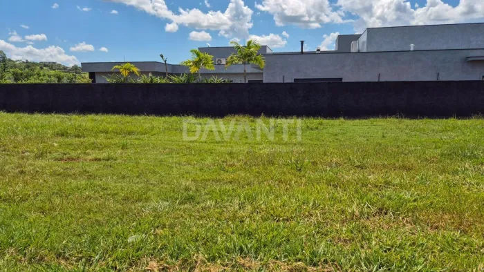 Terreno à venda no Condomínio Entre Verdes em Campinas na Davanti Imóveis.