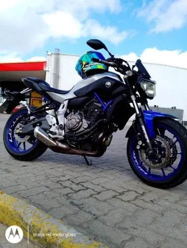 MT 07 baixa km moto impecável 
