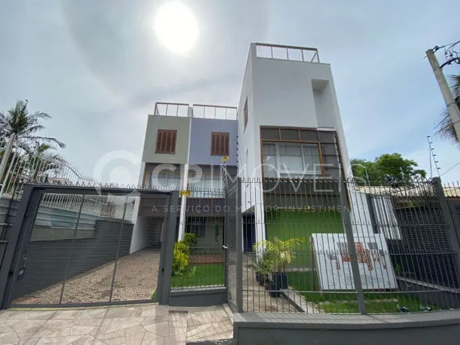 Casa em Condominio em Porto Alegre, no bairro Jardim Itu Sabara, à venda.