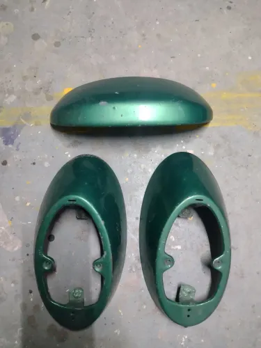 Capa da lanterna e suporte luz de placa fusca antigo