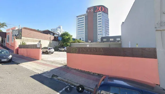 À venda | Terreno com 342 m² próximo à Beira-Mar Continental - Estreito, Florianópolis.