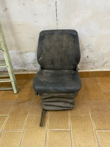 Banco para Empilhadeira/Máquina Pesada