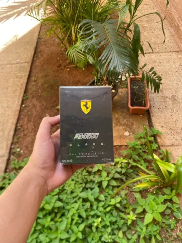 Perfume Ferrari Black Eau de Toilette 125ml original novo lacrado
