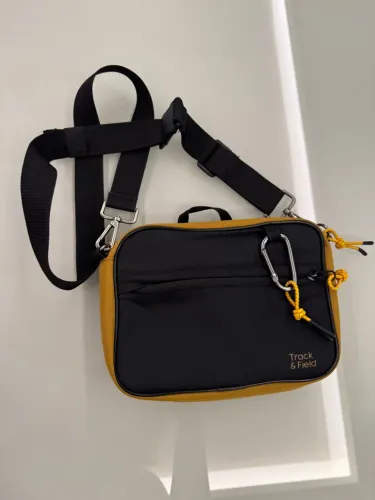 Bolsa Track & Field - Preto e Amarelo Unissex