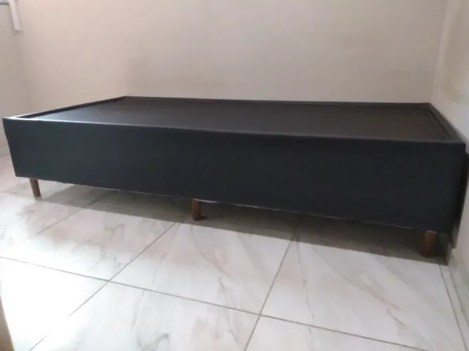 Base pra colchão de solteiro 