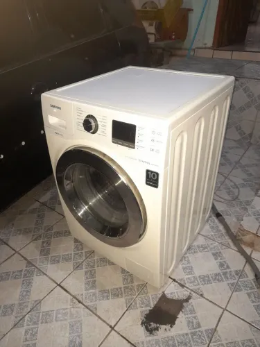 Vendo lava e seca Samsung WD106UHSAWQ