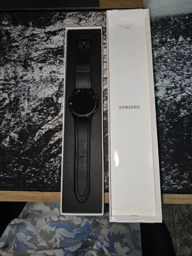 Smartwatch Samsung Galaxy Watch6 Classic LTE 43mm Tela Super AMOLED de 1.31" Grafite