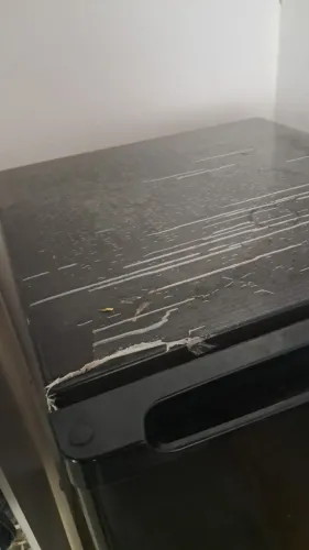 Vendo frigobar philco cor preto ainda com plástico de fabrica 6 meses de uso !!