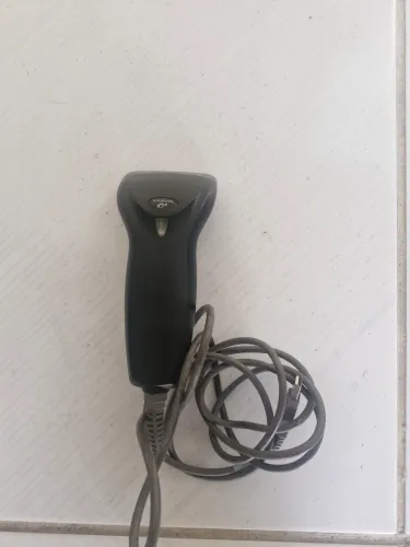 Leitor de código de barras Bematech BR-400. 