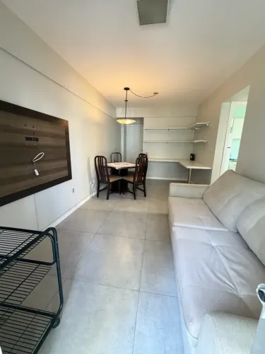 Aluguel anual // 01 dorm. // garagem