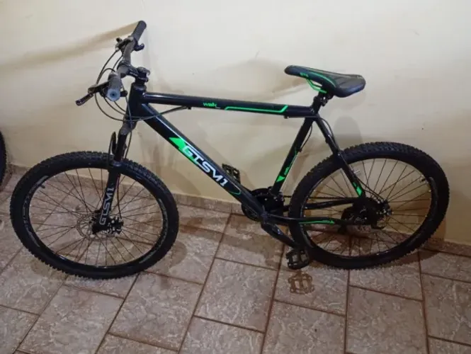 Bicicleta Mountain Bike GTS M1 21 marchas freio a disco amortecedor preta