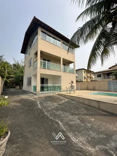 Excelente triplex com 4 dormitórios, 450m² por R$ 530.000 - São José de Imbassa