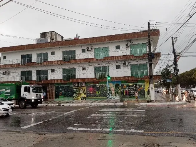 "Salas em prédio comercial" 20 a 127m² s/ condomínio R$55,00m² - Lomas com Duque