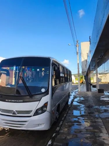 Neobus Thunder Plus