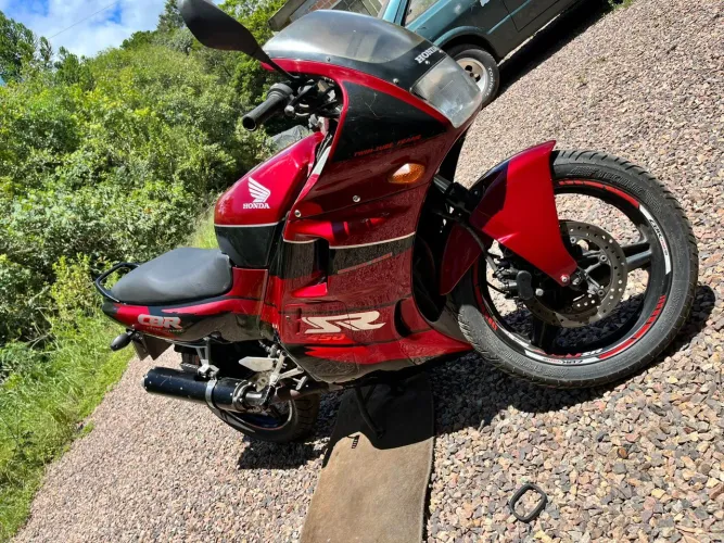 Vendo ou troco CBR 450 SR