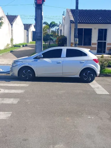 Chevrolet Onix JOY Hatch 1.0 8V Flex Mec. 4P 2018
