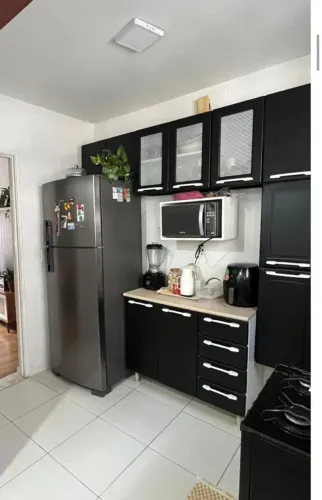 Armário de cozinha de ferro, completo.