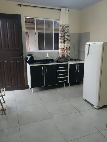 Aluga-se Kitnet Mobiliada- Bairro Nova Brasilia