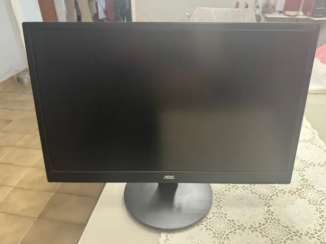 Monitor AOC 24
