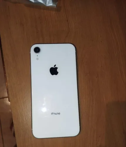 iPhone XR vendo ou troco 