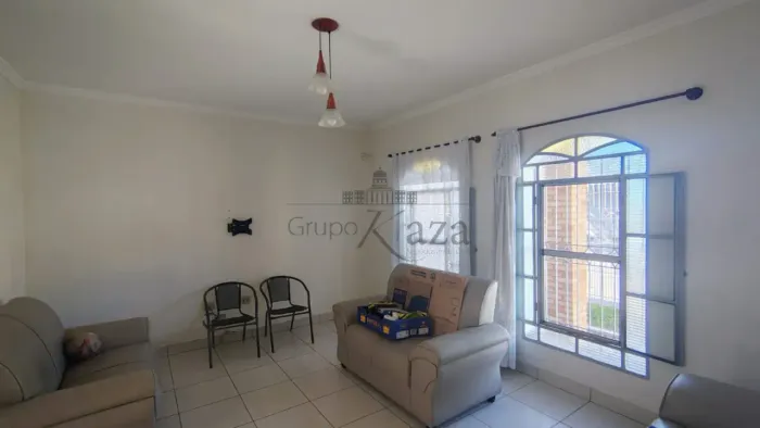 Casa Comercial e Residencial - São João - Jacareí - 138m².