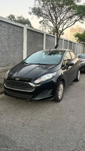 Ford Fiesta 1.5 16V Flex Mec. 5P 2015