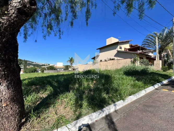 Terreno de 450m² à venda no Condomínio Villagio Capriccio em Louveira -SP