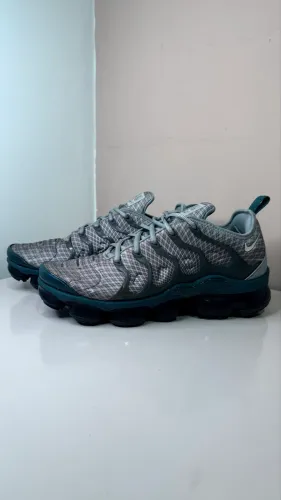 Nike Air VaporMax Plus 