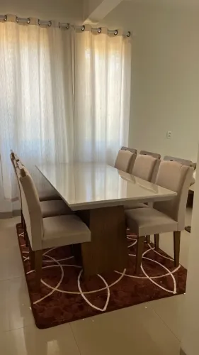 Mesa de jantar 6 cadeiras