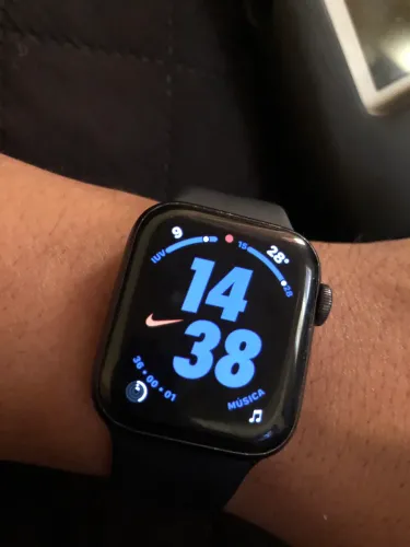 Apple Watch SE funcionando blz sem detalhes 