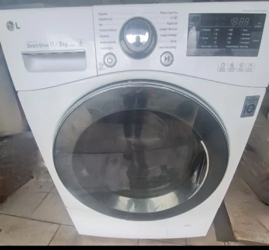 Lava e seca LG INVERTER TOUCH SCREEN 11kg