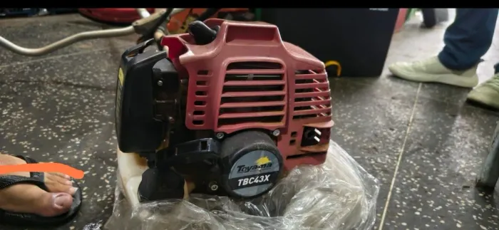 Roçadeira Toyama TBC43X