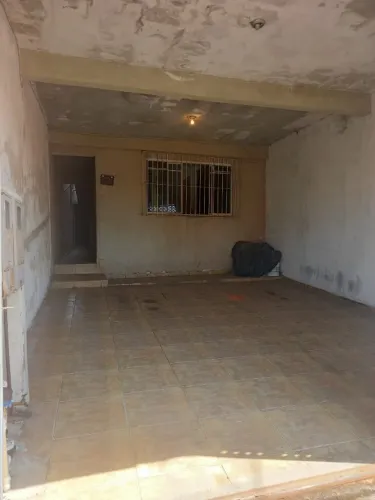 Casa térrea 2 Dorm e 1 vaga