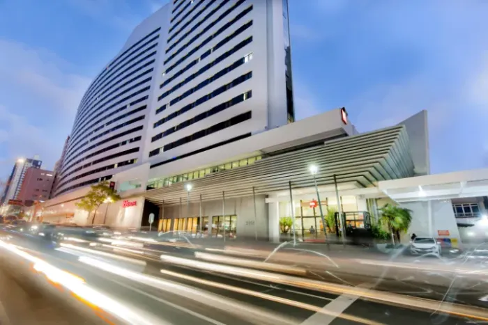CAMAREIRA DE HOTEL