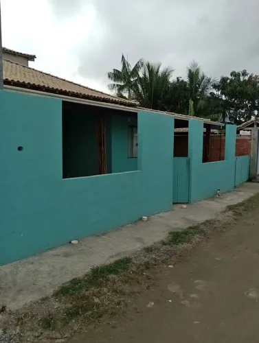 Casa ampla com mobília nobre em condomínio de luxo em Unamar, Cabo Frio.