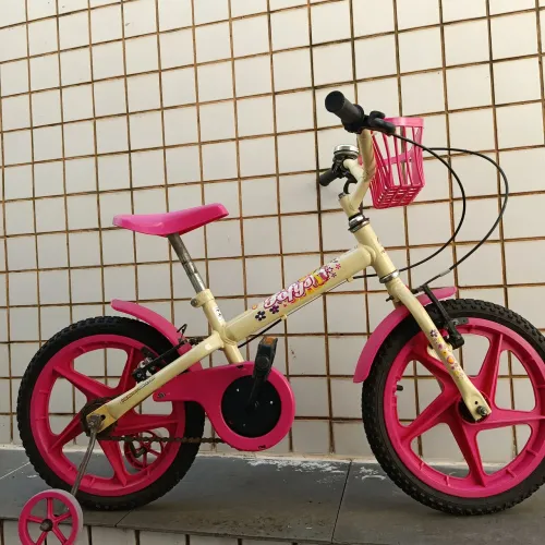 Bicicleta infantil aro 16 semi nova