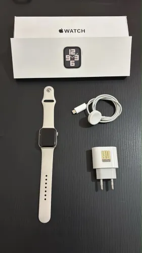 Apple Watch SE (GPS) 2ª Geração 40 mm