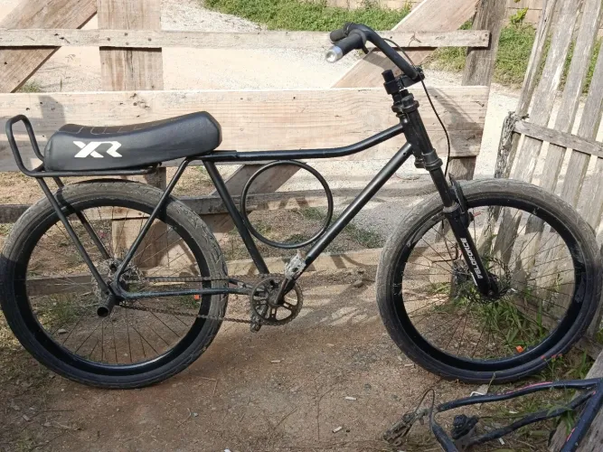 Bike Monark aro 26 montadinha freio a disco